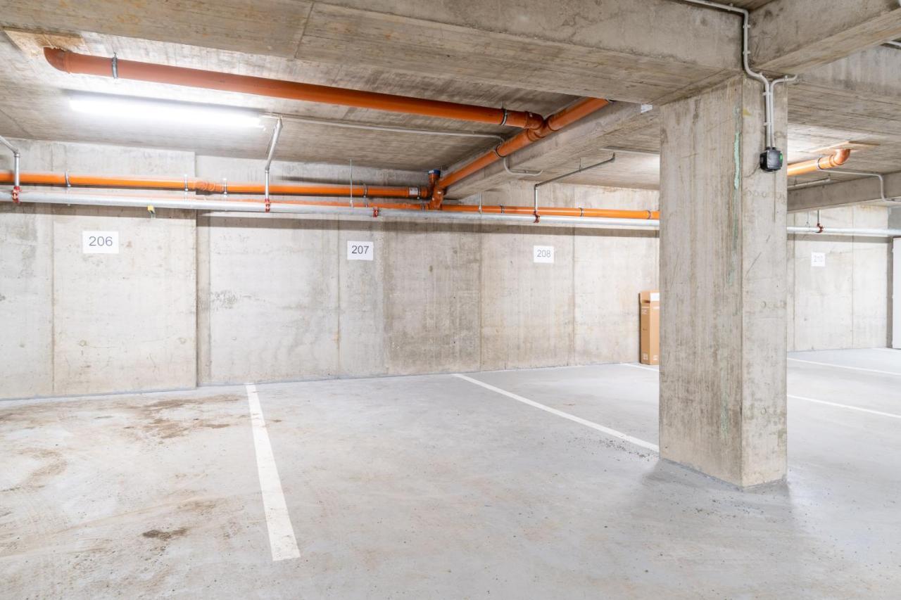 Brand New Studio Apartment #51 With Free Secure Parking In The Center Prague Ngoại thất bức ảnh